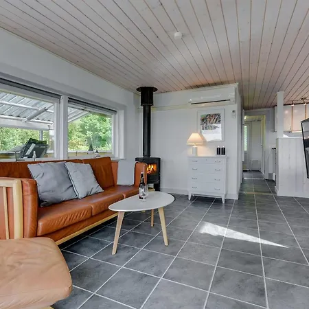 Feriehus Gjurgja - 100m From The Sea By Interhome *